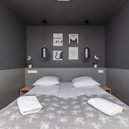 Monti 2 By Grand Σόποτ